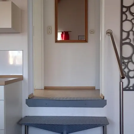 Kronengarten Apartment *